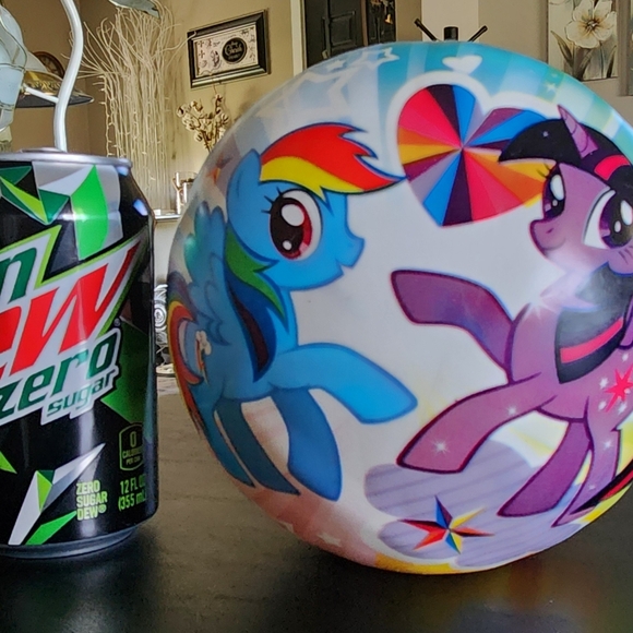 G4 My Little Pony toy ball🎱🦄 - Picture 4 of 4